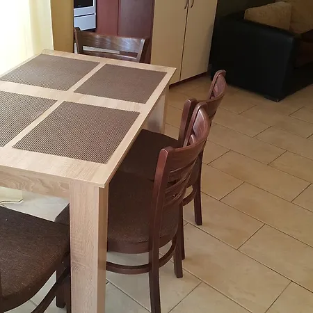 Apartment Biyana *
